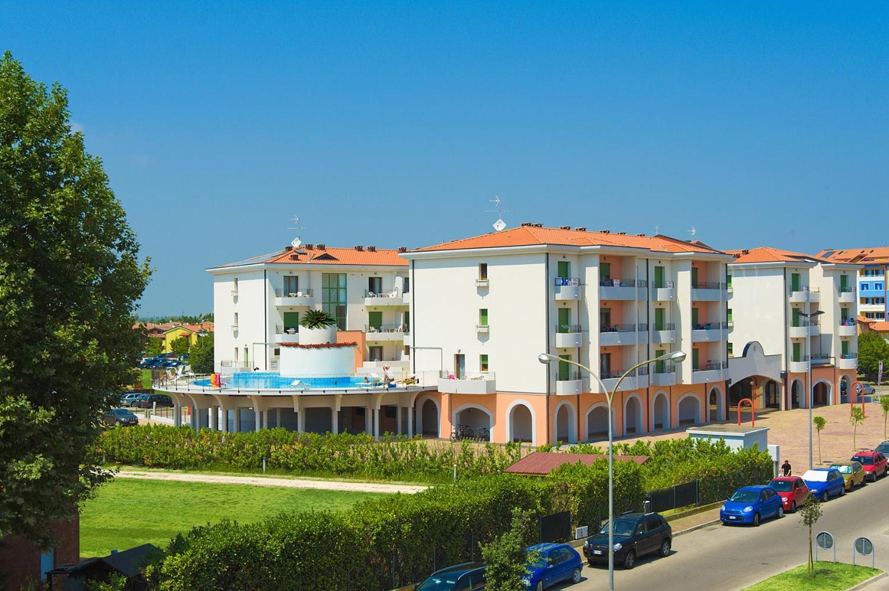 Residence Galleria Gran Mado Каорле Экстерьер фото